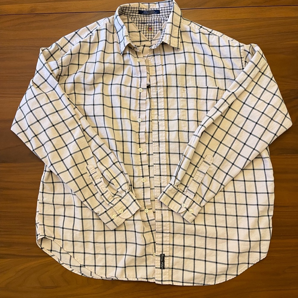 Vintage Tommy Hilfiger White and Navy Plaid Casual Button Down Shirt
